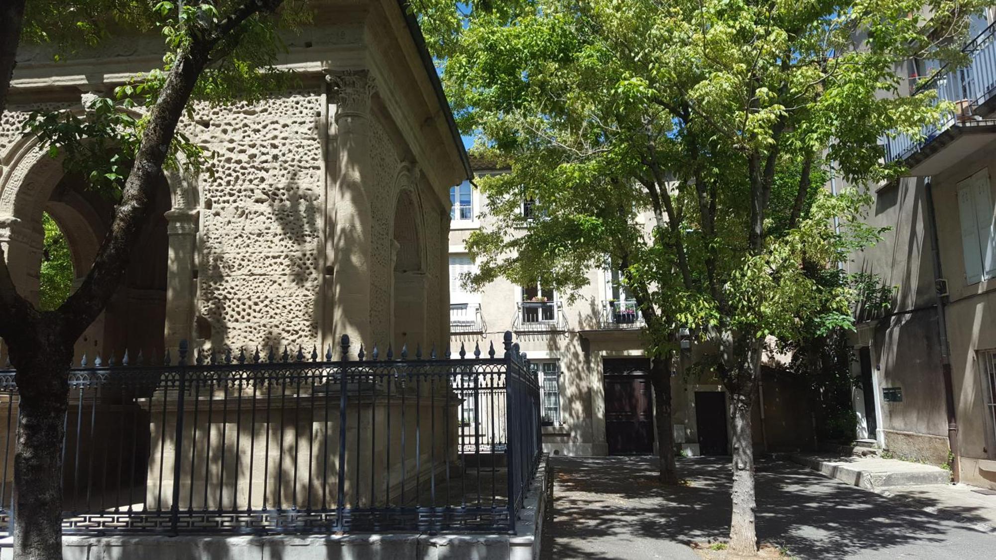 Chambre De Charme Au Coeur Du Vieux Valence - Confort & Calme Dış mekan fotoğraf